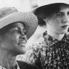 Still of Mary-Louise Parker and Cicely Tyson in Fried Green Tomatoes