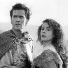 Still of Embeth Davidtz and Bruce Campbell in Army of Darkness