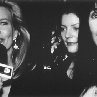 Still of Kim Basinger and Cher in Prêt-à-Porter