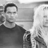 Still of Pamela Anderson and Temuera Morrison in Barb Wire