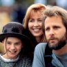 Still of Jeff Daniels, Dana Delany and Anna Paquin in Fly Away Home