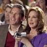 Still of Elizabeth Perkins and Gary Cole in Hop