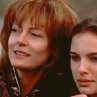 Still of Natalie Portman and Susan Sarandon in Anywhere But Here