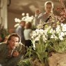 John Laroche (Chris Cooper) tries to help journalist Susan Orlean (Meryl Streep) understand the true beauty of the orchid species.