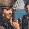 Still of Johnny Depp and Orlando Bloom in Pirates of the Caribbean: The Curse of the Black Pearl