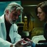 Still of Kate Beckinsale and Tom Skerritt in Whiteout