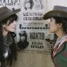 Still of Salma Hayek and Penélope Cruz in Bandidas