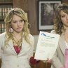 Still of Haylie Duff and Hilary Duff in Material Girls