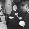 Still of John Gielgud and Anthony Hopkins in The Elephant Man